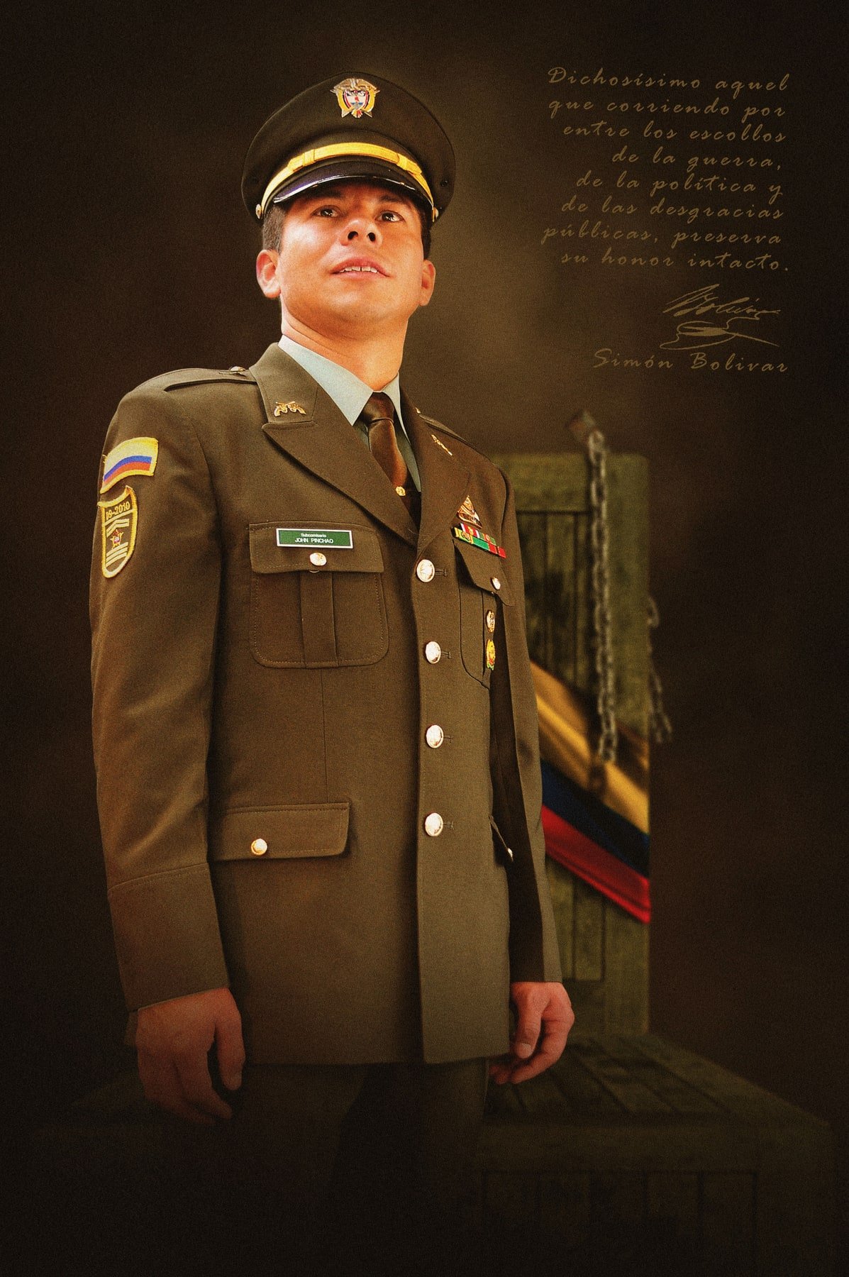 Later formal portrait of Jhon Frank Pinchao in Colombian National Police uniform.